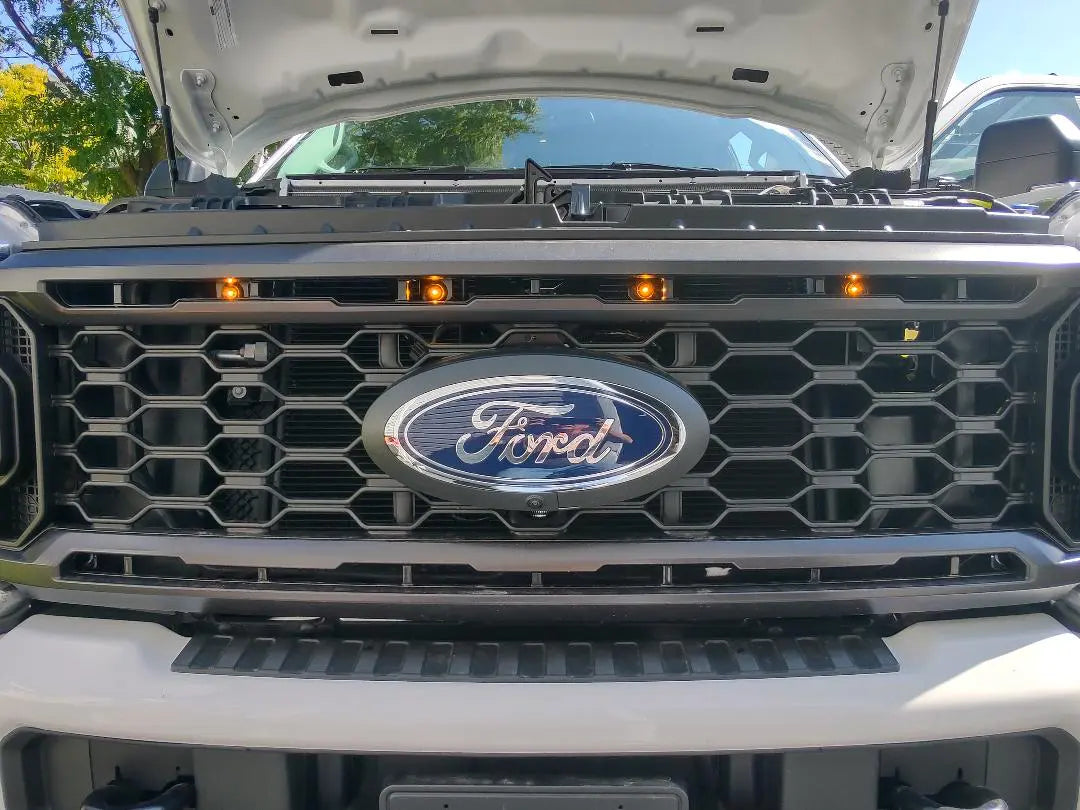 Custom Auto Works 2023 F-250 F-350 Super Duty With Honeycomb Grill Raptor Style Grill Light