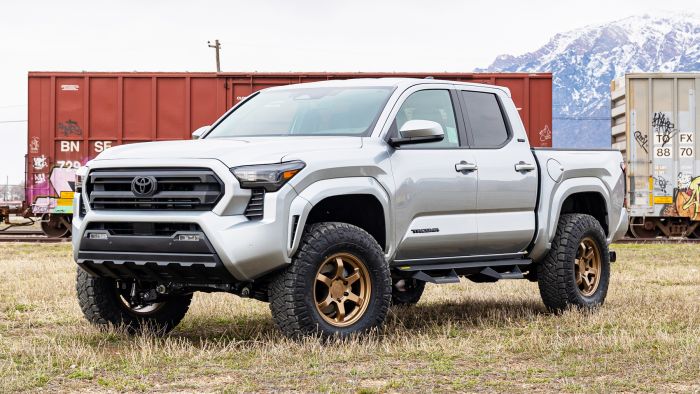 ReadyLift 2024 Toyota Tacoma 2.5" Lift Kit