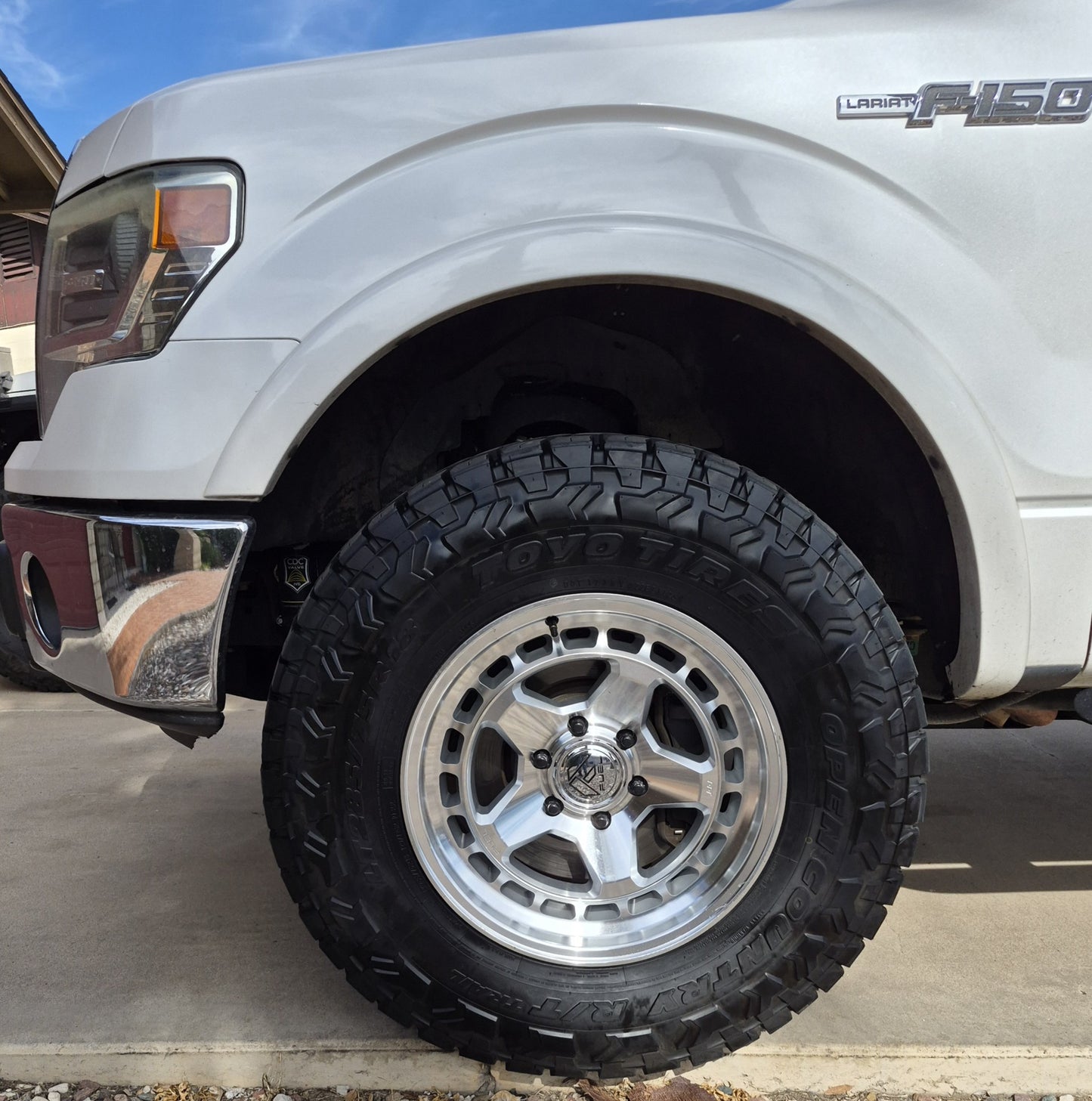 Fuel Off Road Core 18x9 +12mm Offset 6x135 HYPER SILVER W/ MACHINED FACE