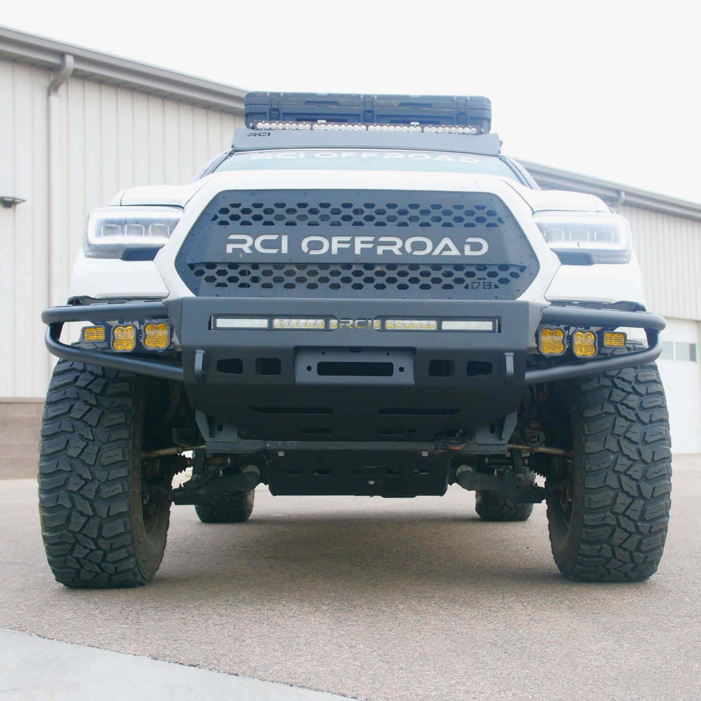 RCI OffRoad 2016-2023 Toyota Tacoma Gunnison Series Front Bumper