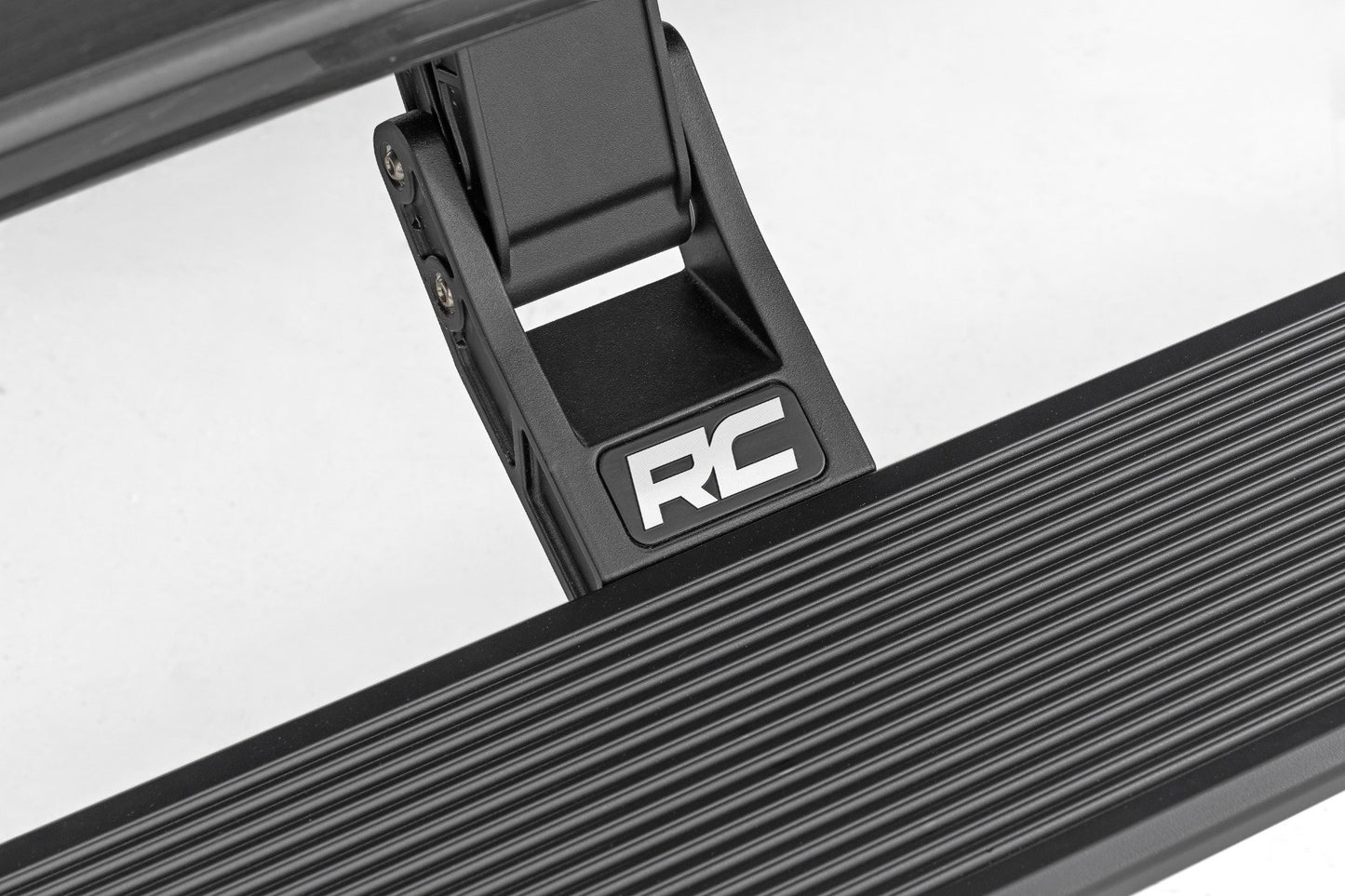 Power Running Boards | HT-Series | Crew Cab | Ram 2500 (11-26)/3500 (11-25)