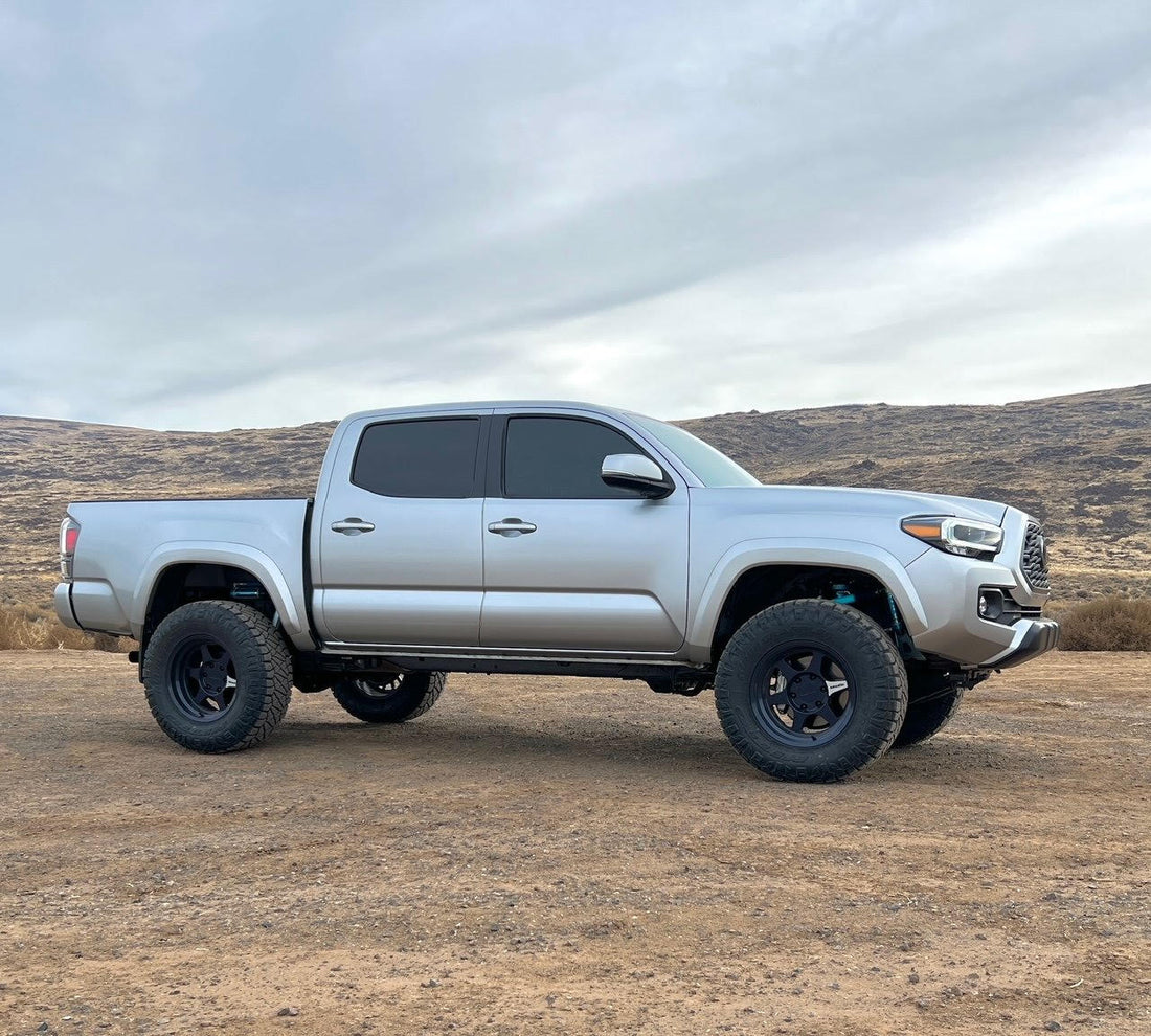 Modco M71 Black 17x8.5 5x150 6mm Offset