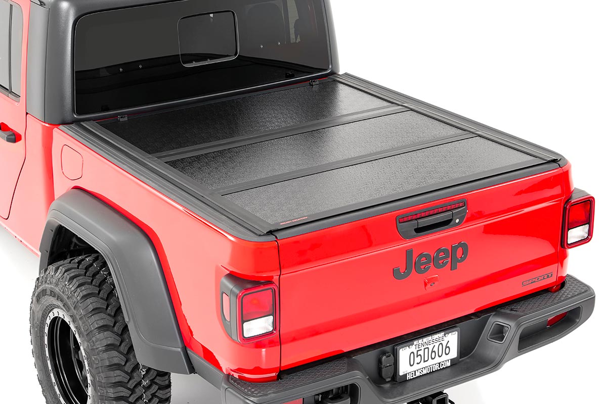 Rough Country Jeep Low Profile Hard Tri-Fold Tonneau Cover 2020-2025 Jeep Gladiator 5 Foot Bed