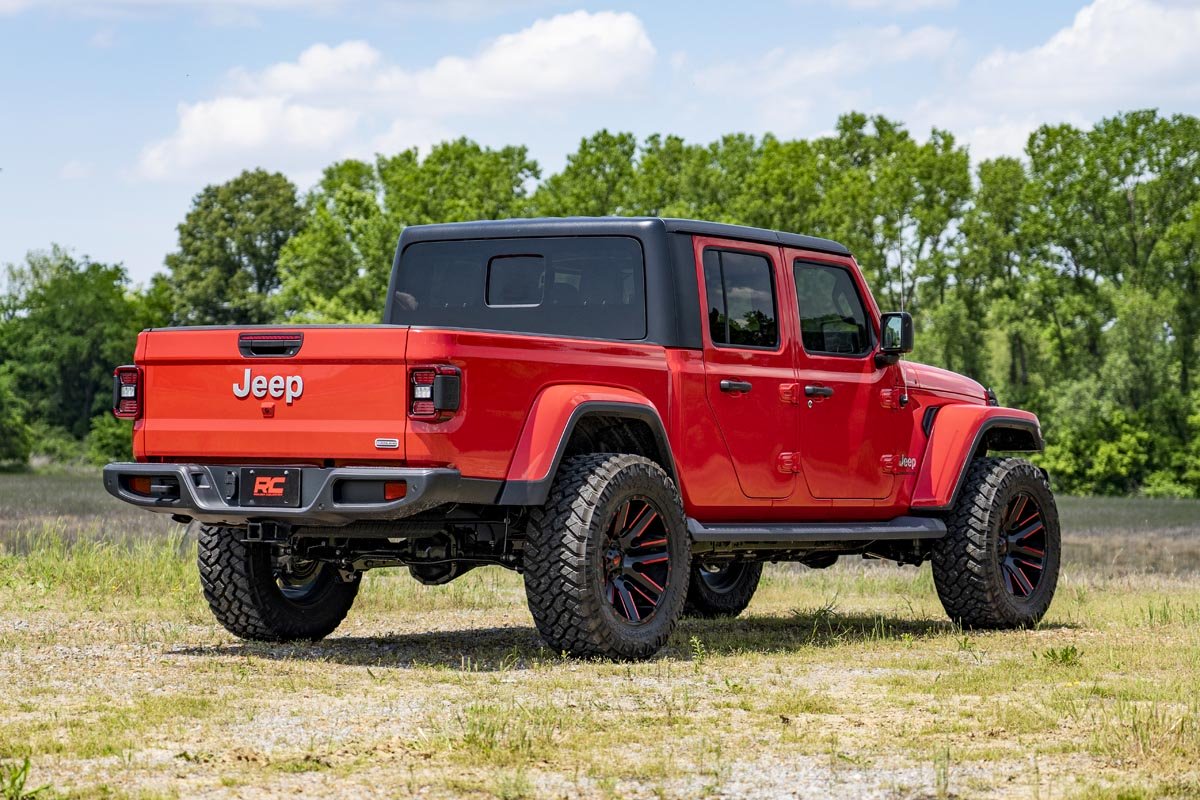 Rough Country 2.5 Inch Jeep Suspension Lift Kit 2020-2023 Gladiator