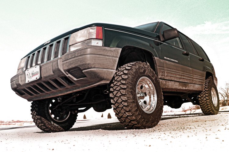 Rough Country 3.5 Inch Jeep Suspension Lift Kit 6 Cyl 93-98 Grand Cherokee ZJ