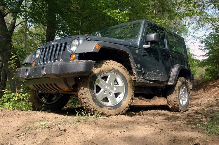 Rough Country 1.75 Inch Suspension Lift Kit 07-18 Wrangler JK