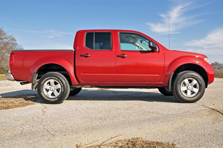Rough Country 2.5 Inch Nissan Suspension Lift Kit 05-25 Frontier/Xterra