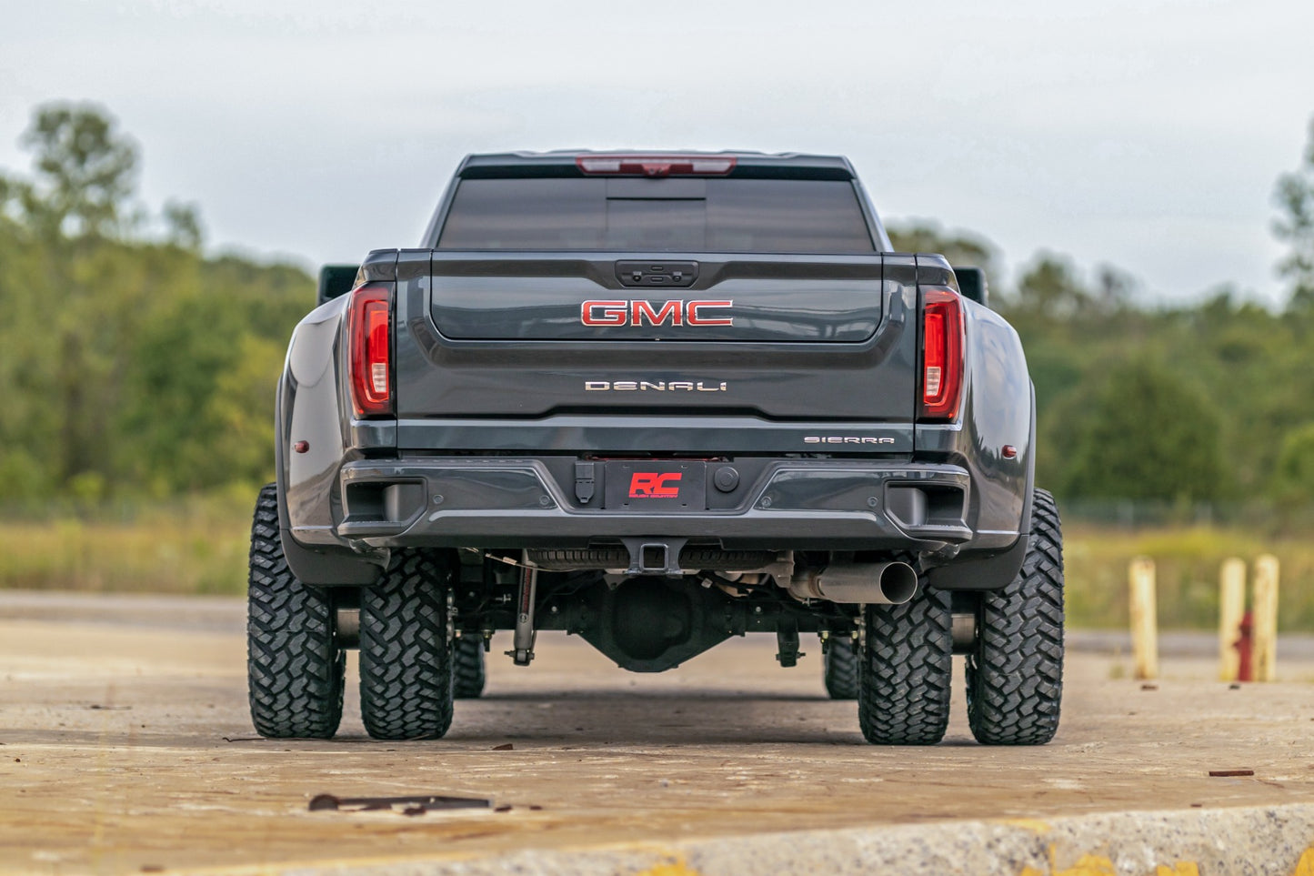 Rough Country 3 Inch Lift Kit with N3 Shocks 20-25 Chevy/GMC Sierra 3500 HD/Silverado 3500 HD