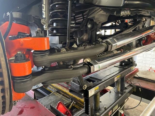 Apex Chassis Jeep JL / JT 2.5 Ton Extreme Duty Tie Rod & Drag Link Assembly in Steel Fits 18-22 Jeep Wrangler 19-21 Gladiator Note This kit is Fits a Dana 44 axle with a lift exceeding 4.5 inches. Requires drilling the knuckle Fits the taper sleeve