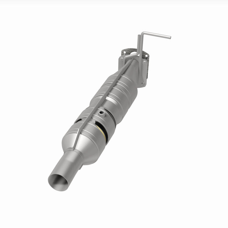 MagnaFlow 09-17 Ford F53 V10 6.8L Underbody Direct Fit Catalytic Converter