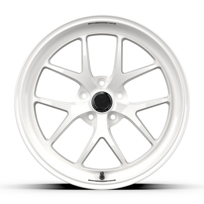 fifteen52 Sector RSR 19x9.5 5x114.3 38mm ET 73.1mm Center Bore Rally White