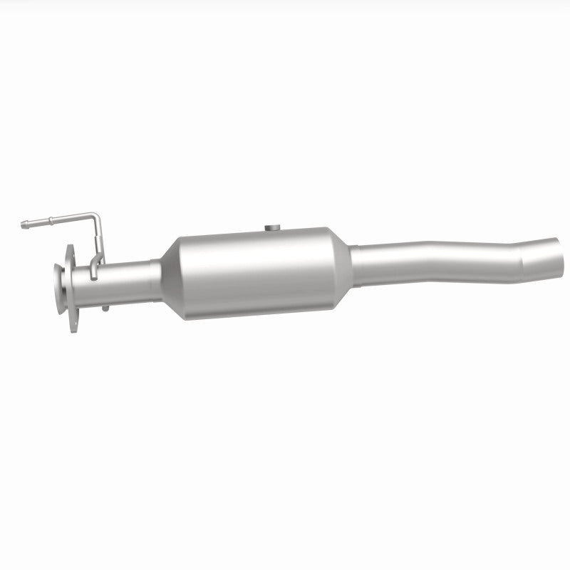 MagnaFlow 18-19 Ford F-450 Super Duty V10 6.8L Underbody Direct Fit Catalytic Converter