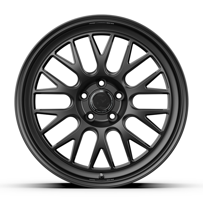 fifteen52 Holeshot RSR 19x11 5x130 56mm ET 71.6mm Center Bore Frosted Graphite