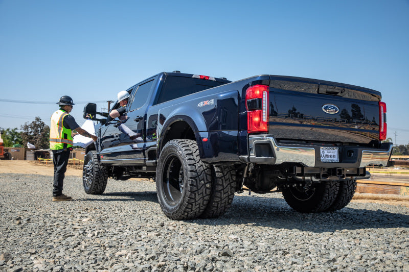 ICON 2023-2024 Ford F250/350 2.5in Stage 3 Suspension System w/ Radius Arms