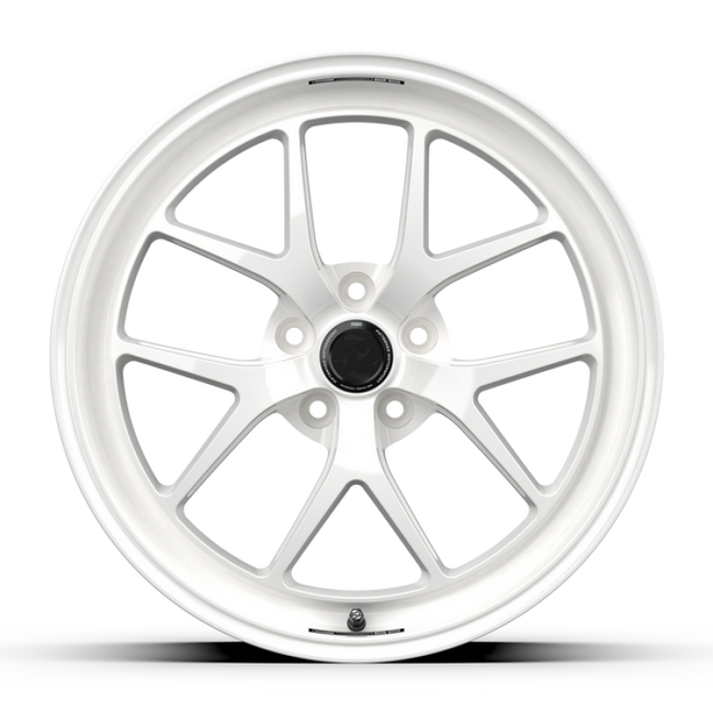 fifteen52 Sector RSR 19x9.5 5x114.3 38mm ET 73.1mm Center Bore Rally White