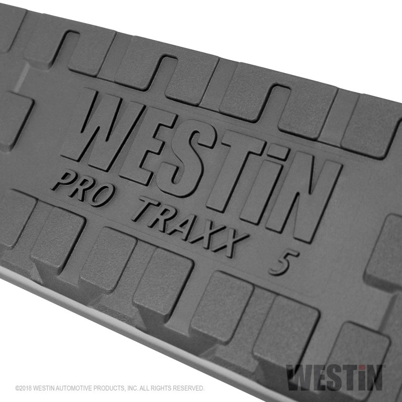 Westin 19-22 Chev/GMC Silverado/Sierra 1500 DC (Excl. 2019 Ltd) PRO TRAXX 5 Oval Nerf Step Bars - SS