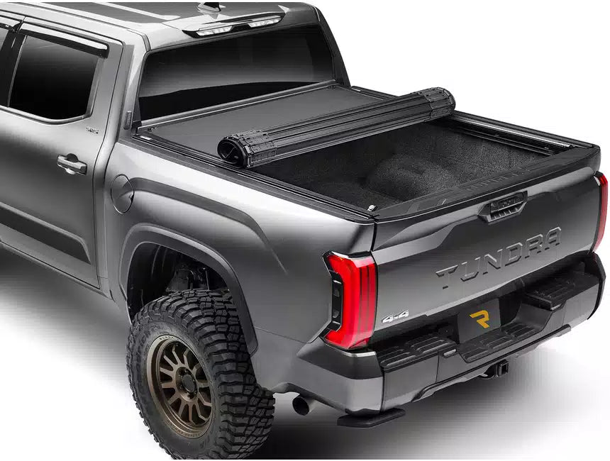 BAK 17-24 Ford Super Duty Revolver X4ts 6ft 9in Bed Cover
