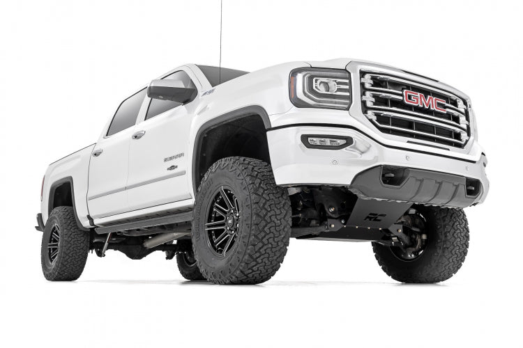 Rough Country 7 Inch Lift Kit | Forged UCA | N3 Struts And Shocks | Chevy/GMC 1500 (16-18) With Stamped Steel LCA