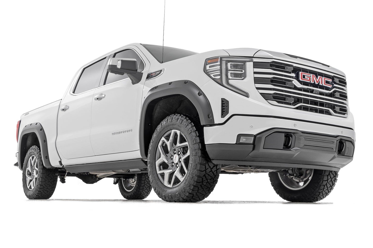 Pocket Fender Flares | GAZ Summit White | GMC Sierra 1500 2WD/4WD (2019-2026)