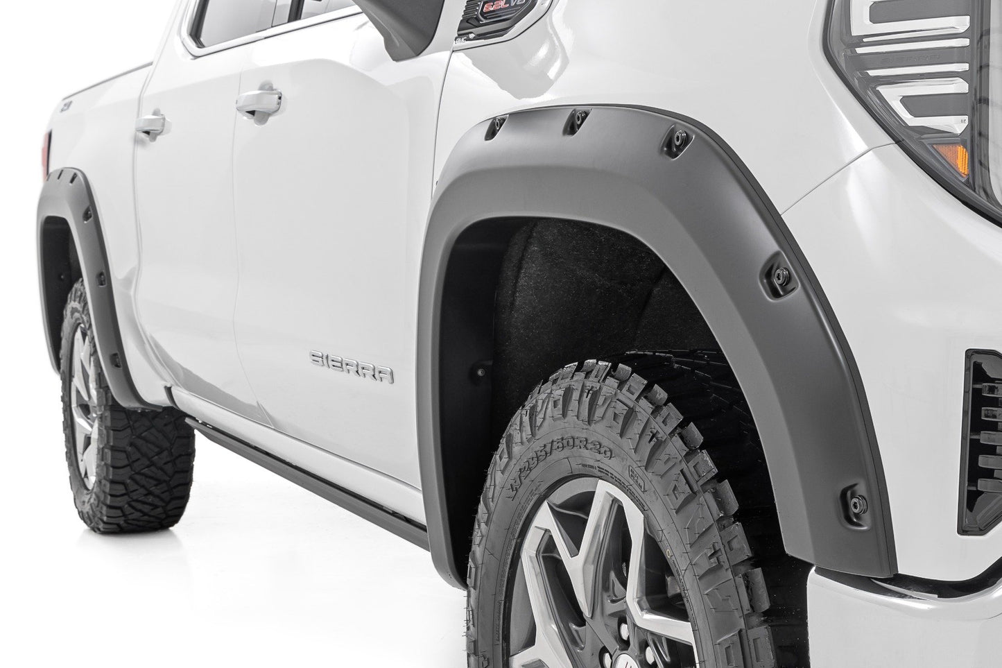 Pocket Fender Flares | GAN Silver Ice Metallic | GMC Sierra 1500 (19-26)