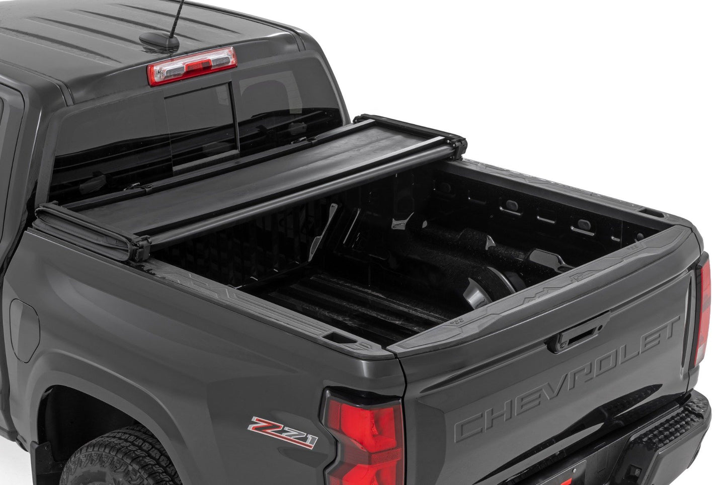 Soft Tri-Fold Bed Cover | 5' Bed | Chevy/GMC Canyon (23-25)/Colorado (23-26)
