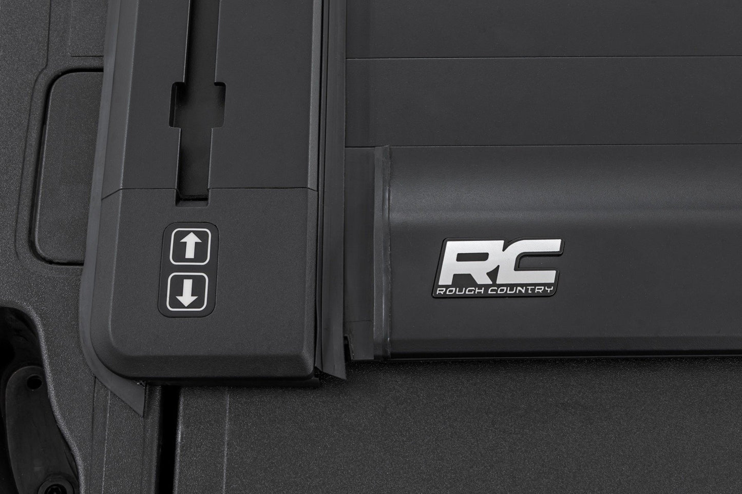 Powered Retractable Bed Cover | 6'10" Bed | Ford F-250/F-350 Super Duty 2WD/4WD (17-26)