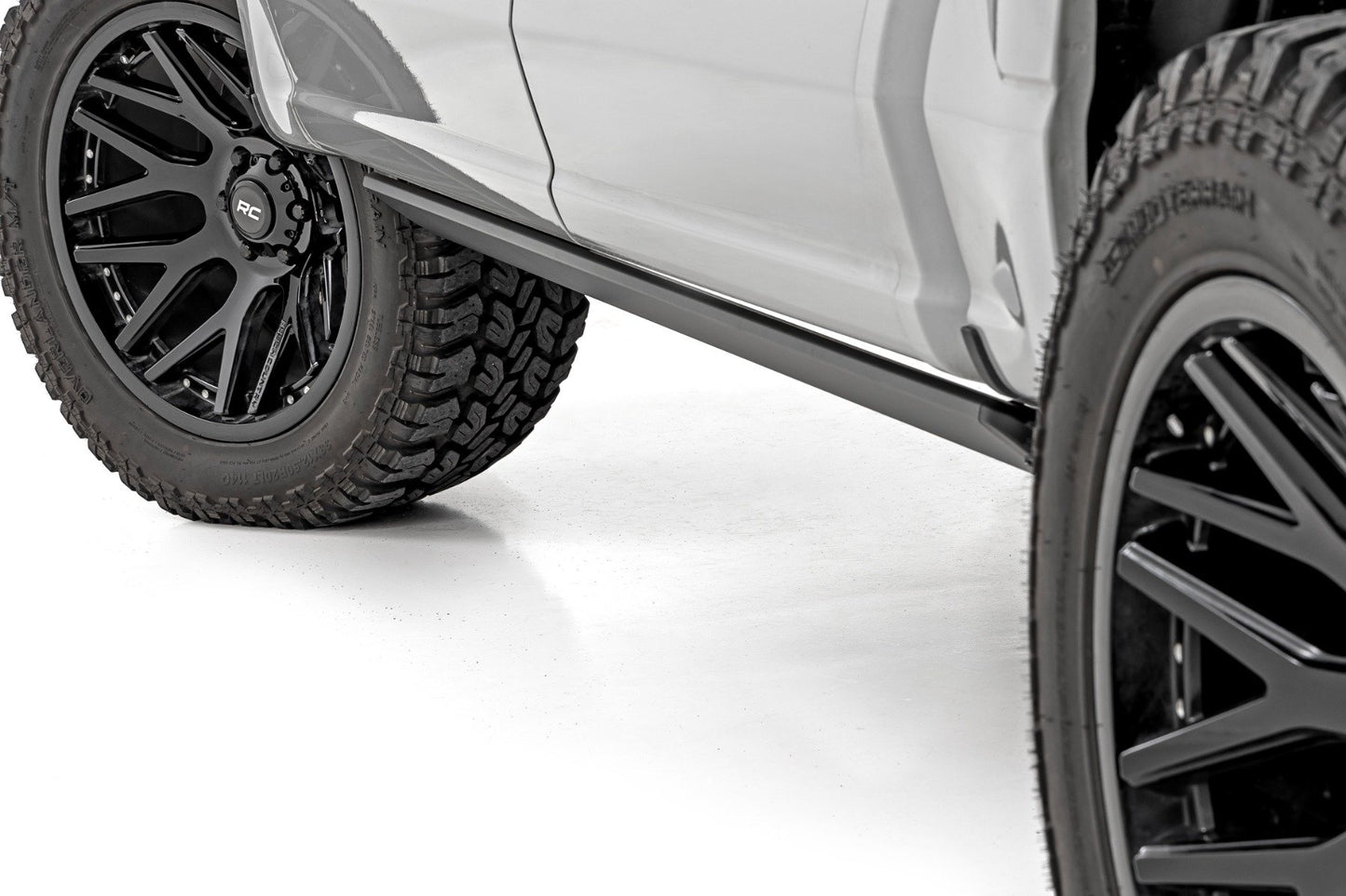Power Running Boards | HT-Series | Crew Cab | Ford F-150/Lightning/250/350/Raptor (15-26)