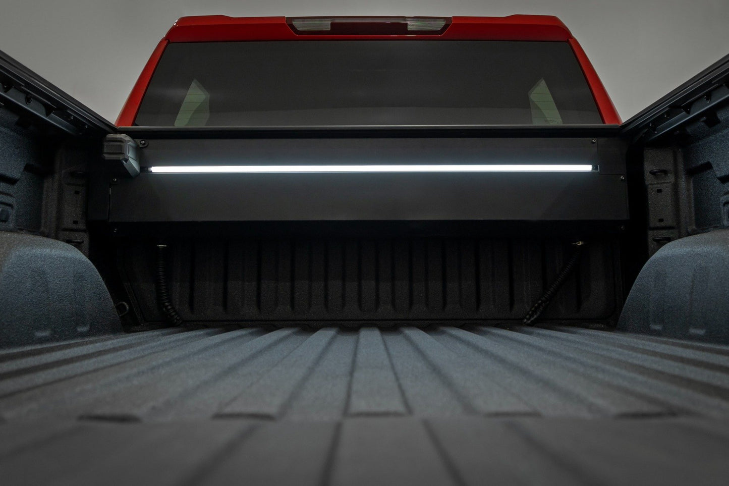 Powered Retractable Bed Cover | 5'10" Bed | Chevy/GMC Sierra 1500 (19-26)/Silverado 1500 (19-26)