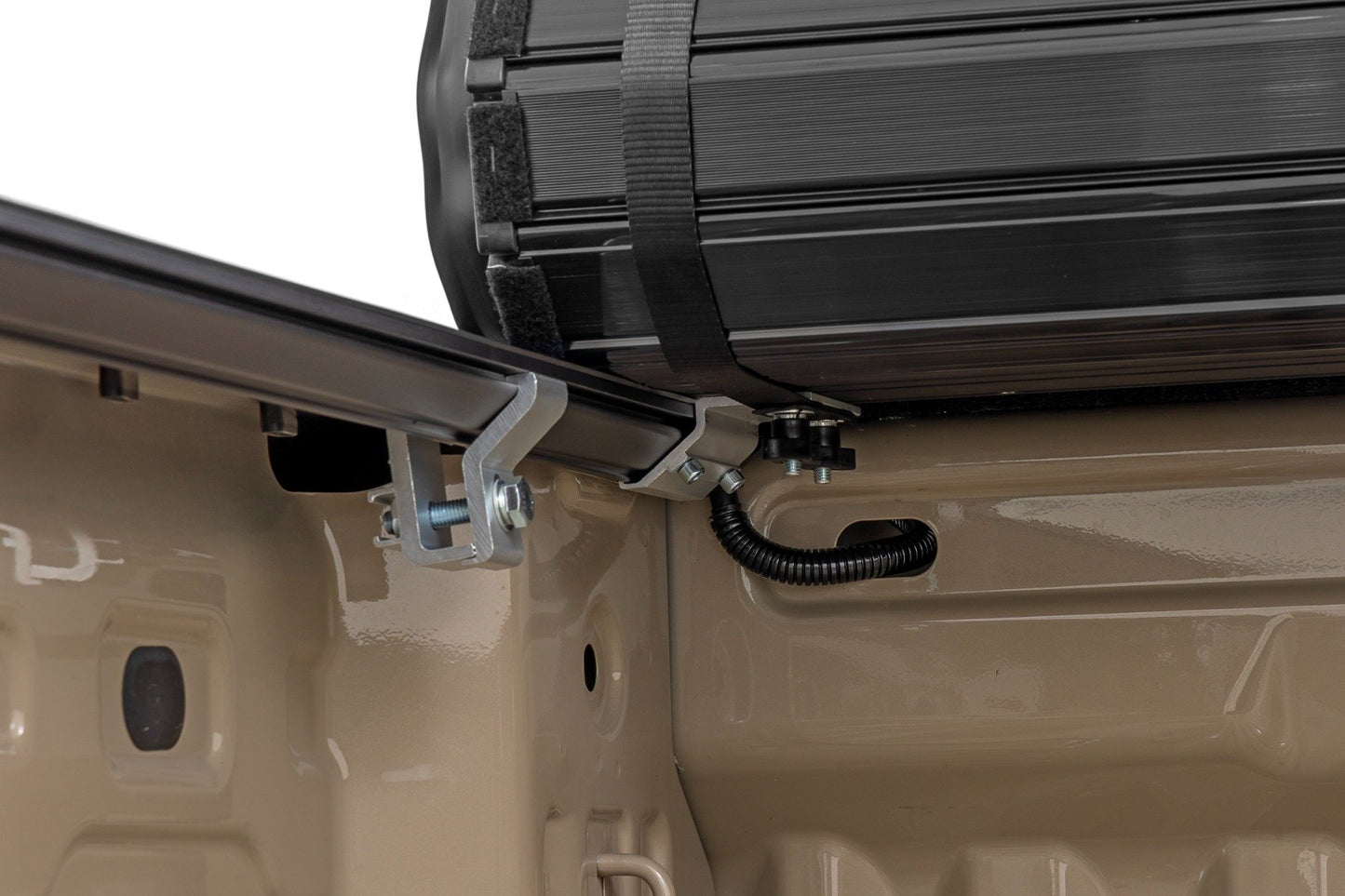 Hard Roll Up Bed Cover | 5' Bed | Chevy/GMC Canyon/Colorado 2WD/4WD (23-25)
