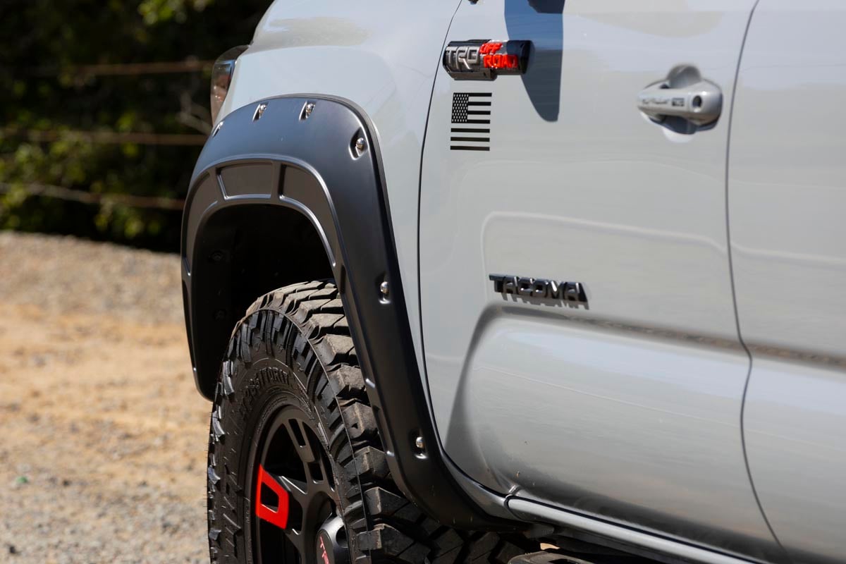 Fender Flares | Defender | 8W7 Blue Crush | Toyota Tacoma 2WD/4WD (2016-2023)