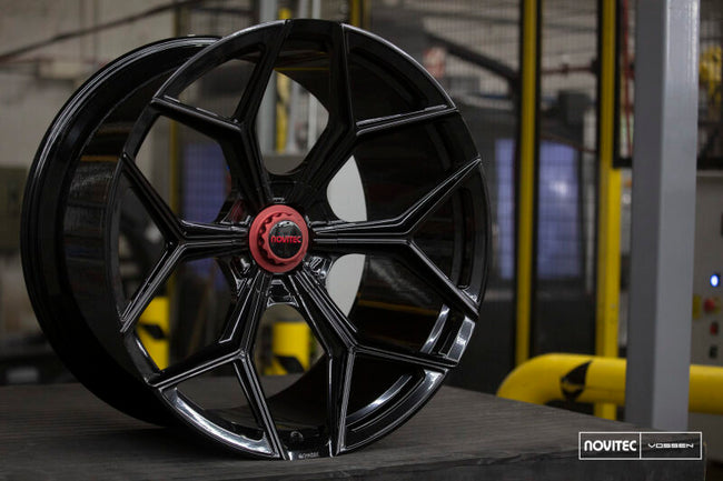 Vossen x Novitec NL4-5L 23x12 ET:15 Gloss Black Lamborghini Urus Rear Wheel