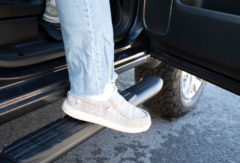 Fishbone Offroad 2019+ Chevrolet Silverado 1500 Double Cab Oval Side Steps - Black Textured