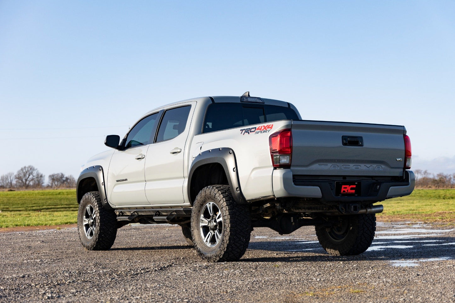Pocket Fender Flares | 089 Wind Chill | Toyota Tacoma 2WD/4WD (2016-2023)