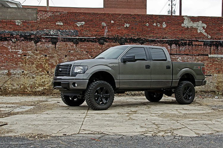 Rough Country 6 Inch Suspension Lift Kit Strut Spacers, N3 Rear Shocks 2014 F-150 4WD