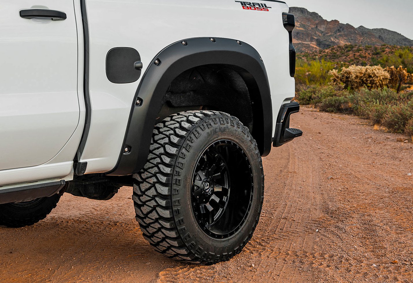 Pocket Fender Flares | GB8 Mosaic Black | Chevy Silverado 1500 2WD/4WD (22-26)