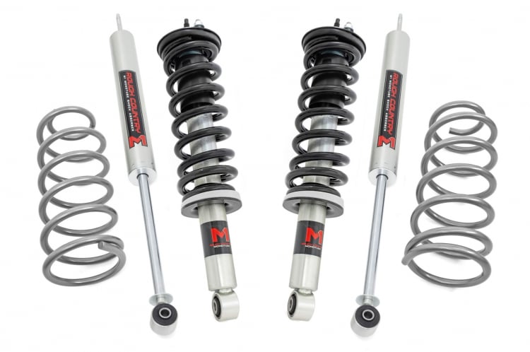 Rough Country Toyota 4Runner 3 Inch Suspension Lift Kit M1 Lifted Struts M1 Shocks For 96-02 Toyota 4Runner