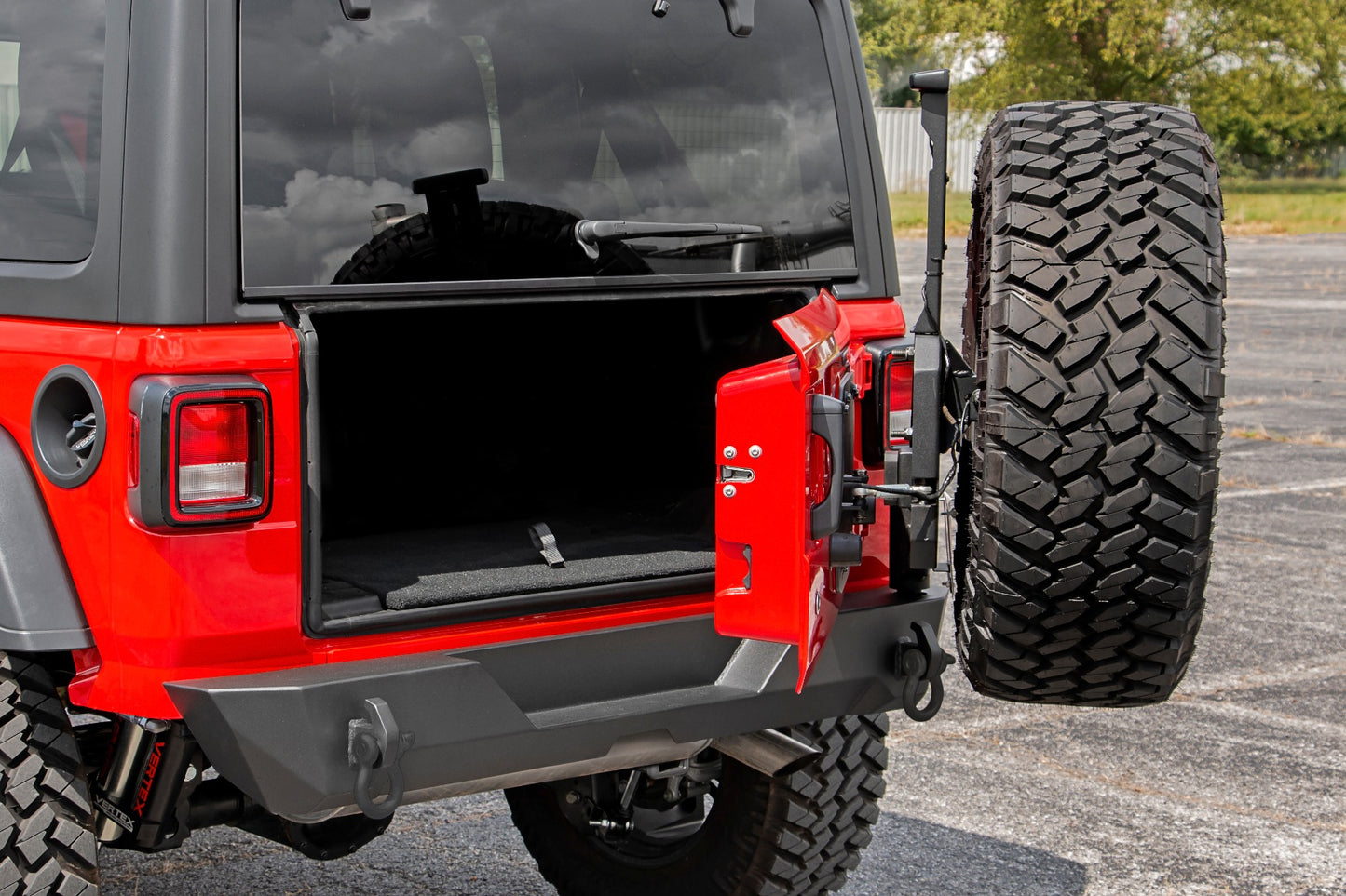 Rough Country Jeep JL Rear Trail Bumper with Tire Carrier For 18-Pres Wrangler JL 4WD