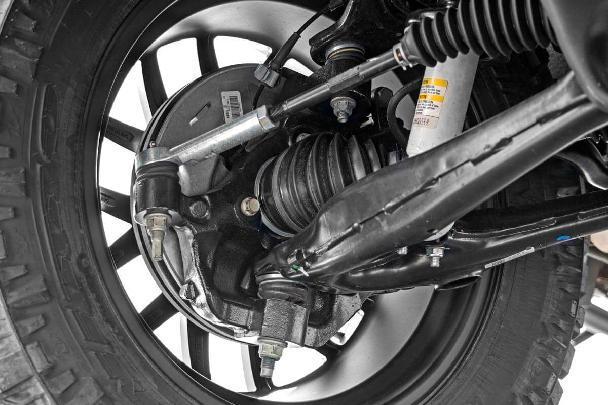 Rough Country 3.5 Inch GM Suspension Lift Knuckle Kit w/Vetex and V2 Shocks (07-13 1500 PU 4WD Cast Steel)