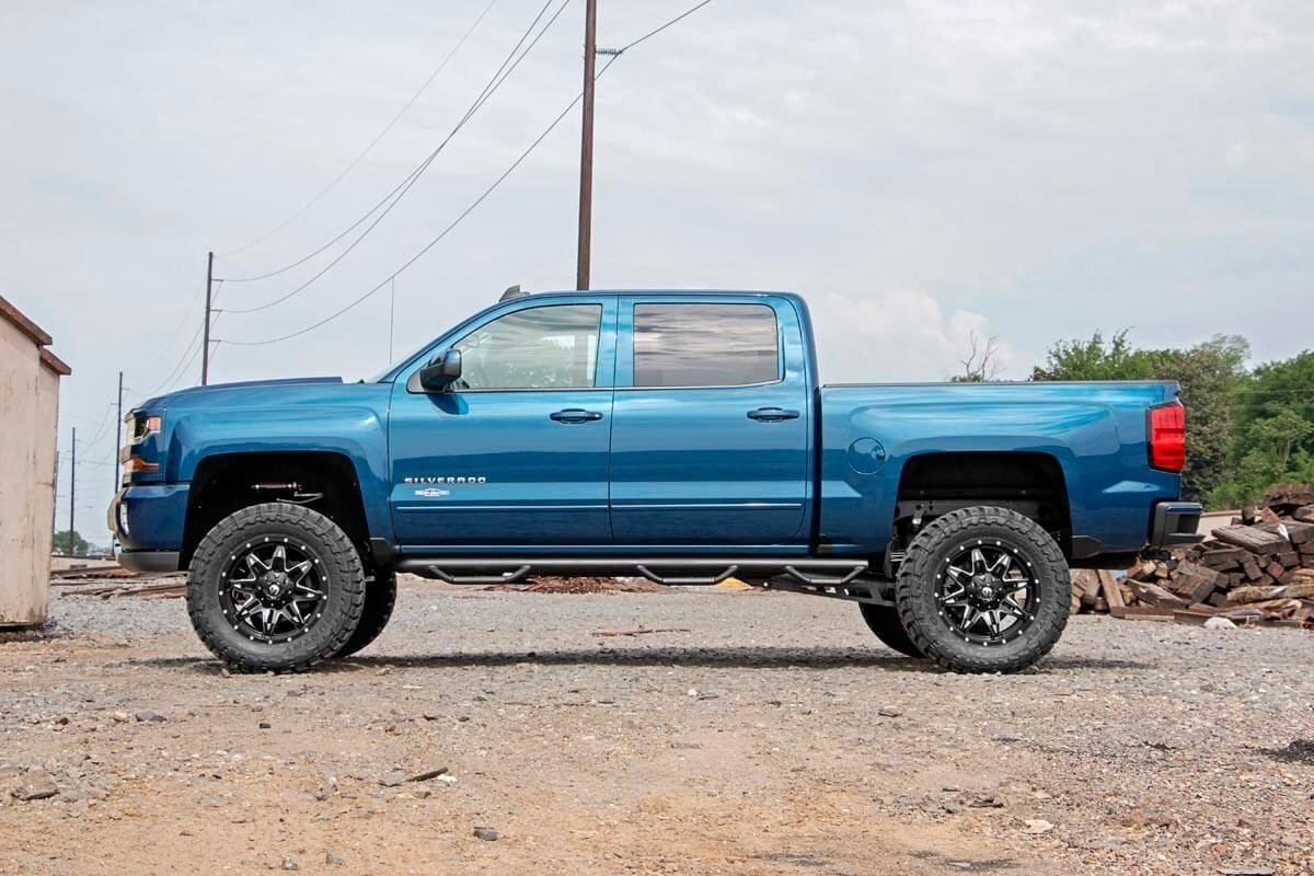 Rough Country 7 Inch Suspension Lift Kit Vertex 14-18 Silverado/Sierra 1500 2WD Cast Aluminum or Stamped Steel