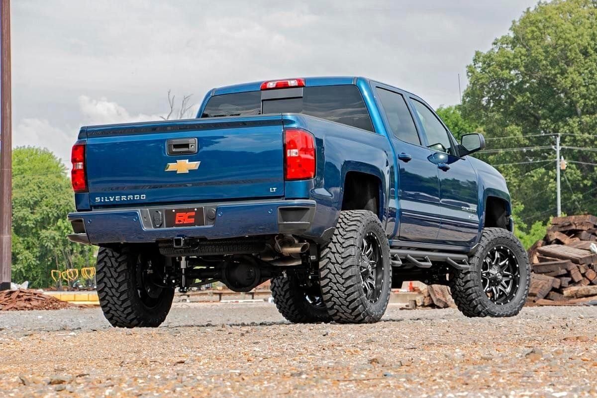 Rough Country 7 Inch Suspension Lift Kit Vertex 14-18 Silverado/Sierra 1500 2WD Cast Aluminum or Stamped Steel