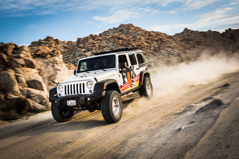 Stage 1 Package 07-17 Jeep JK 2.0 Performance Series Smooth Body IFP Shocks 1.5-3.5 in. Lift