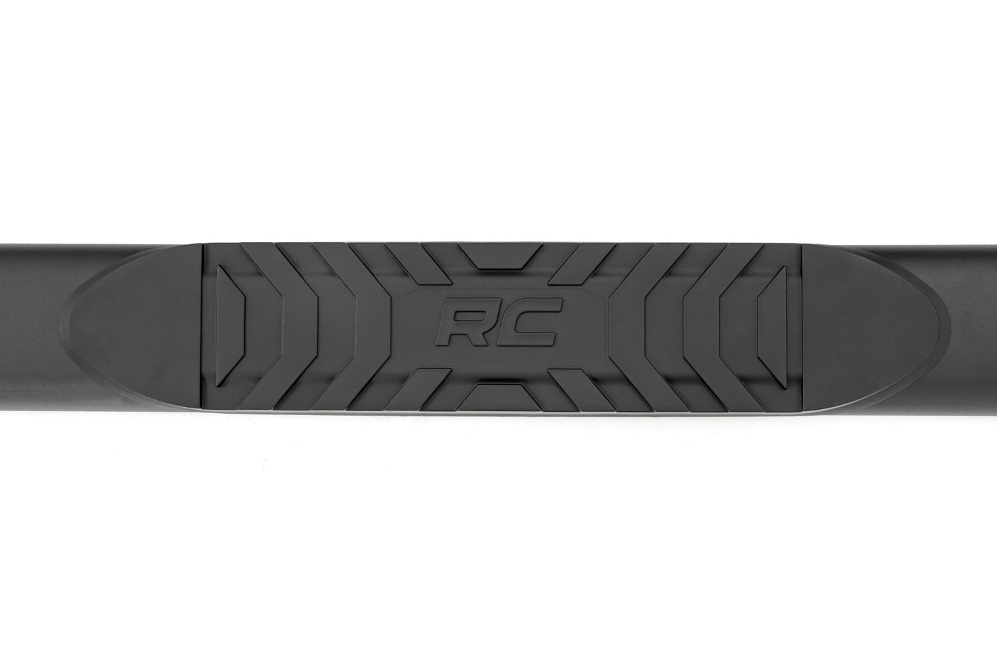 Rough Country Oval Nerf Step 4.5 Inch Crew Cab Black 21-22 Chevy/GMC Tahoe/Yukon