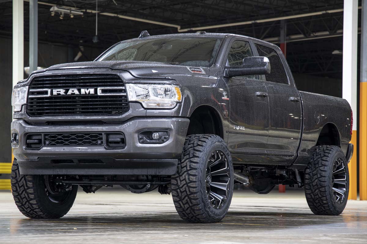 Rough Country 5.0 Inch Dodge Suspension Lift Kit Dual Rate Front and Rear Coil Springs Radius Arms 19-20 Ram 2500 4WD Diesel