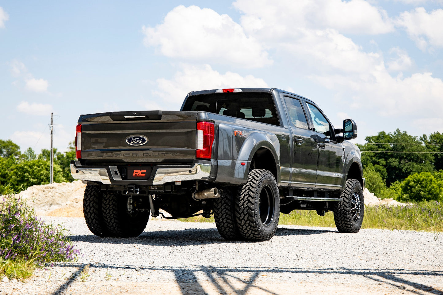 Rough Country 4.5 Inch Inch Ford Suspension Lift Kit w/ N3 Shocks 17-20 F-350 4WD Diesel Dually