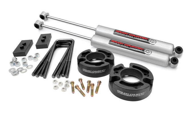 Rough Country 2.5 Inch Leveling Lift Kit 04-08 F-150