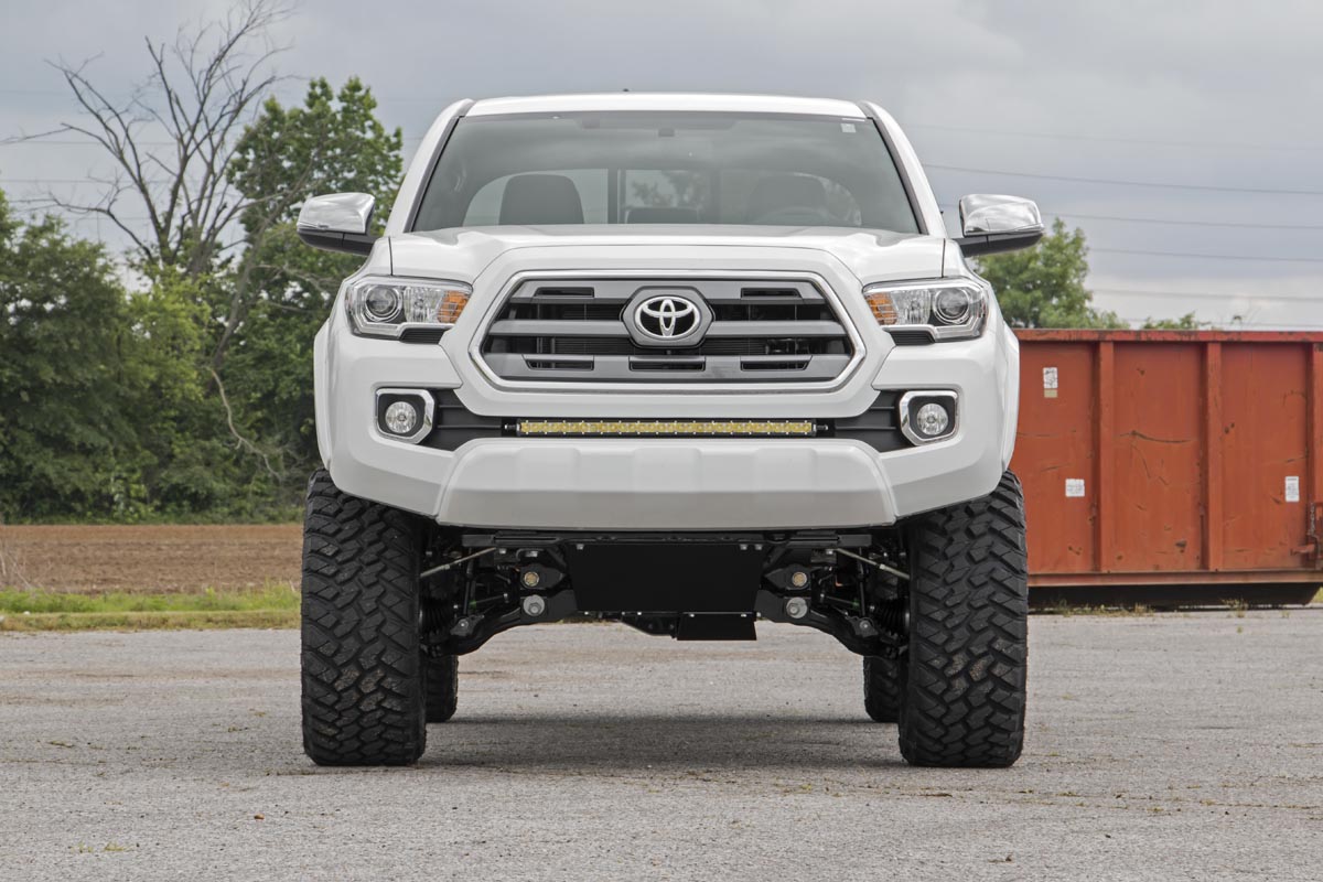 Rough Country 6 Inch Toyota Suspension Lift Kit 05-15 Tacoma 4WD/2WD