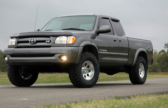 Rough Country 2.5 Inch Toyota Leveling Kit