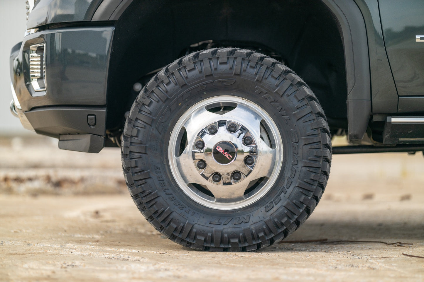 Rough Country 3 Inch Lift Kit with N3 Shocks 20-25 Chevy/GMC Sierra 3500 HD/Silverado 3500 HD