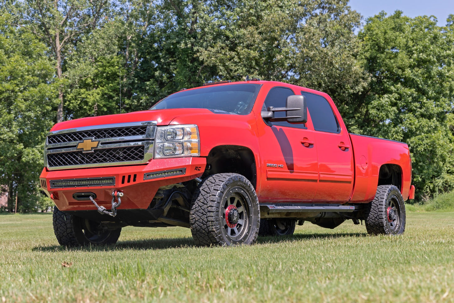 Rough Country 3.5 Inch Knuckle Lift Kit with V2 Shocks 11-19 Chevy/GMC 2500HD/3500HD