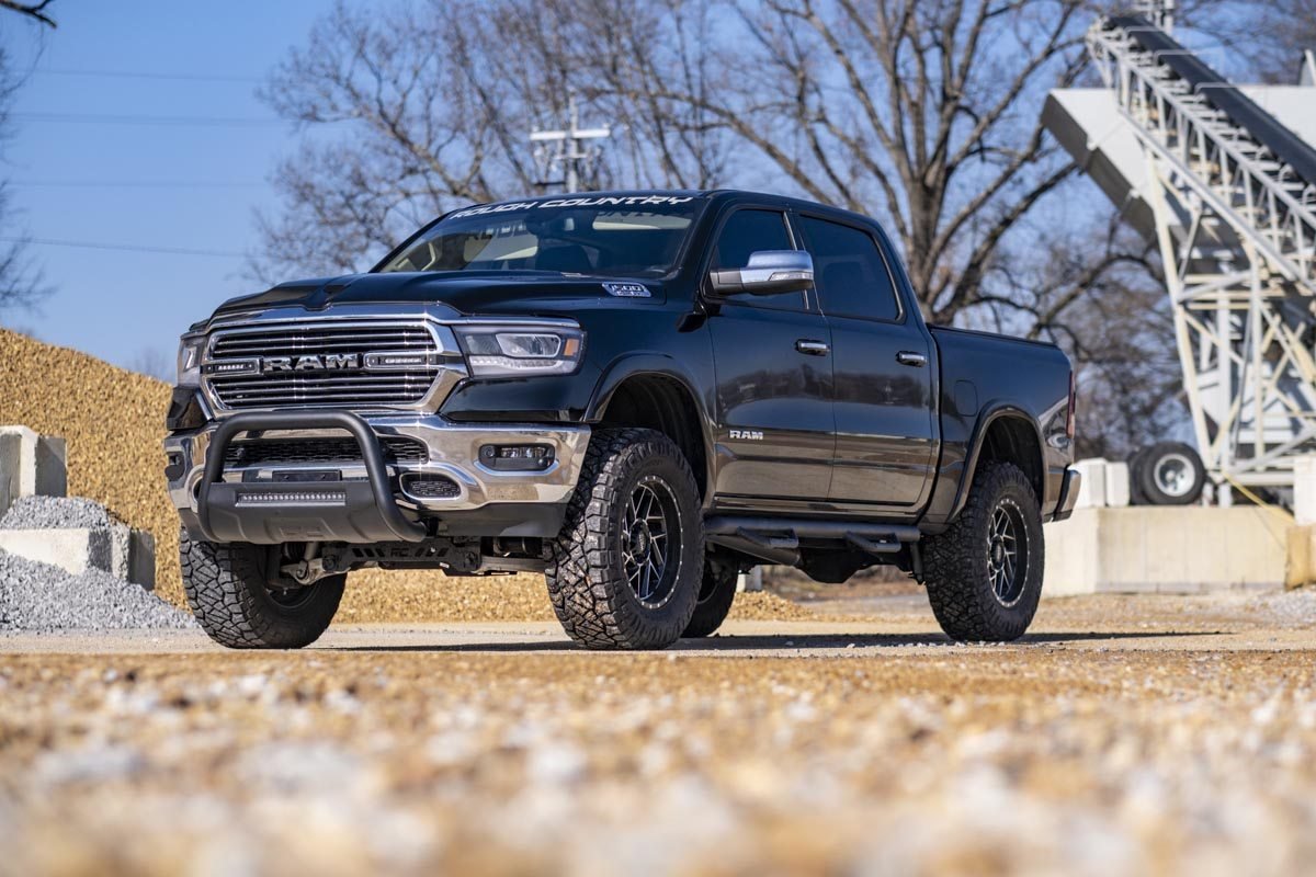 Rough Country Dodge 09-18 RAM 1500 Bull Bar w/LED Light Bar Black